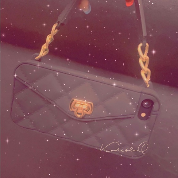 iPhone Chain Case with Wallet - Picture 2 of 3